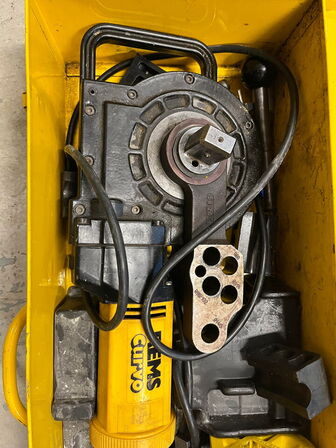 Klemmeværktøj, REMS