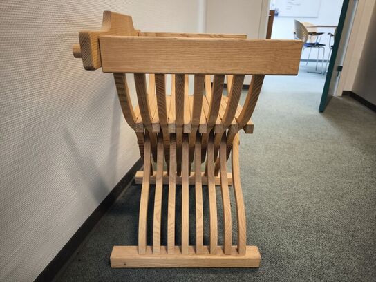 Træstol "DANTESTOL inspireret"