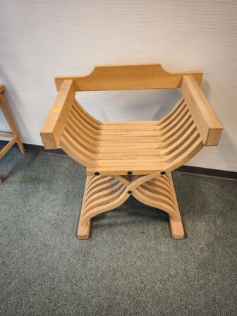 Træstol "DANTESTOL inspireret"