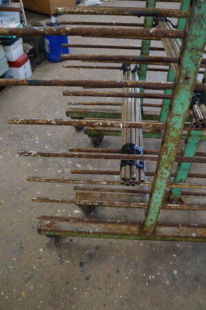 2 stk. pladestativer