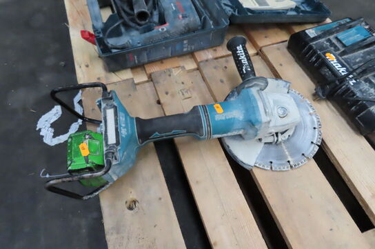 Vinkelsliber MAKITA DGA900