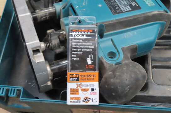 Overfræser MAKITA RP0900