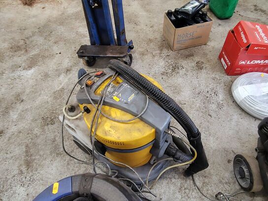 Støvsuger og vådsuger. 