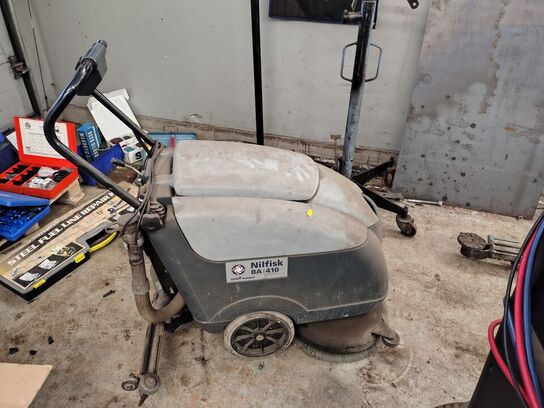 Gulvvaskemaskine.  NILFISK BA410