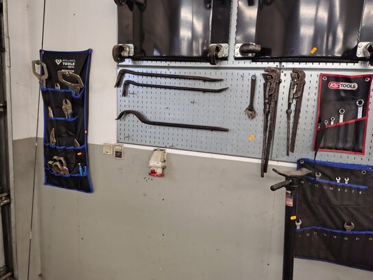 Stativer og værktøj.