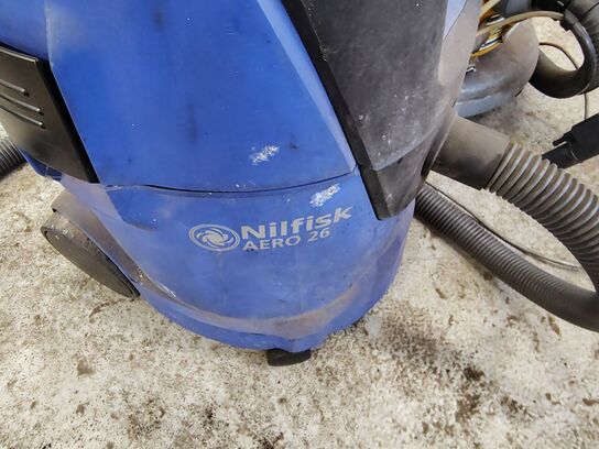 Støvsuger og vådsuger. 