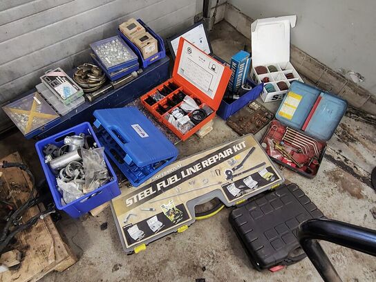 Værktøj og tilbehør. 