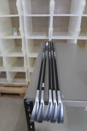 Golfjern sæt CLEVELAND 6,7,8,9,P - JERN