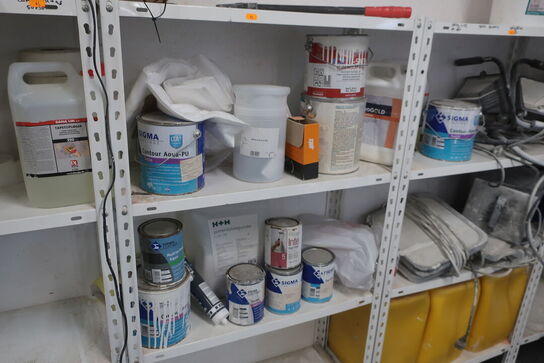 6 fag lagerreoler med div. Værktøj og varelager