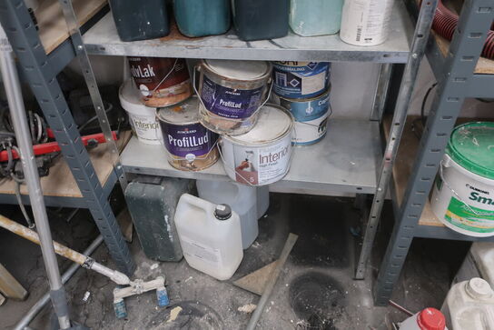 6 fag lagerreoler med div. Værktøj og varelager