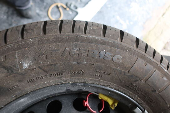 4 stk. fælge med dæk 215/65R15C