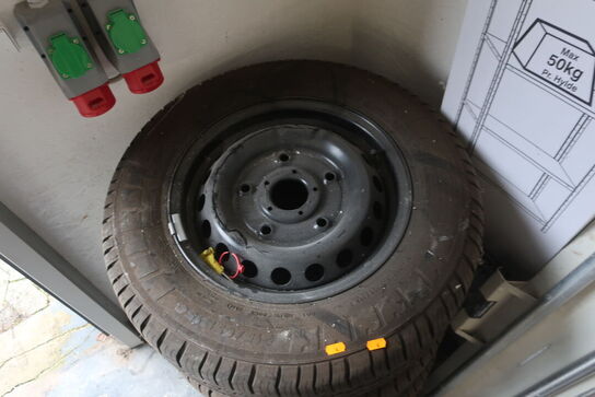 4 stk. fælge med dæk 215/65R15C