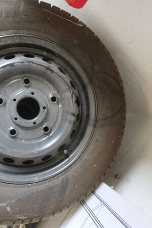 4 stk. fælge med dæk 215/65R15C