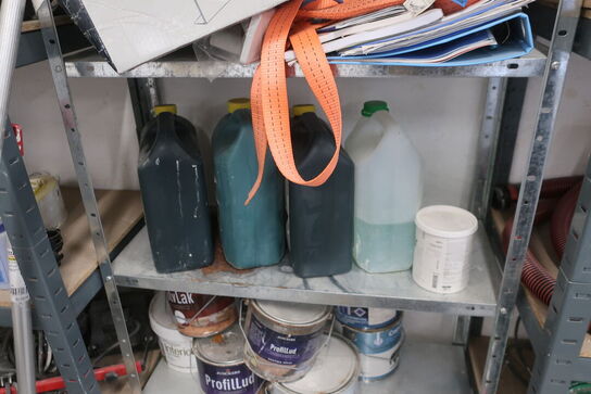 6 fag lagerreoler med div. Værktøj og varelager