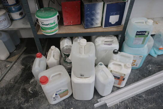 6 fag lagerreoler med div. Værktøj og varelager