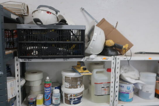 6 fag lagerreoler med div. Værktøj og varelager