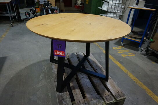 Malika spisebord natur med sort stel Ø: 120 cm 