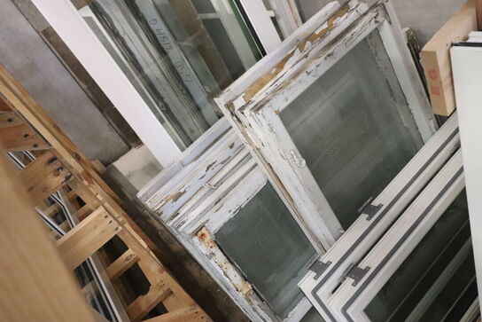 15-20 stk diverse vinduer og døre