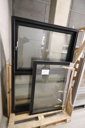 15-20 stk diverse vinduer og døre