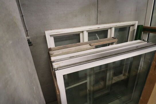 15-20 stk diverse vinduer og døre