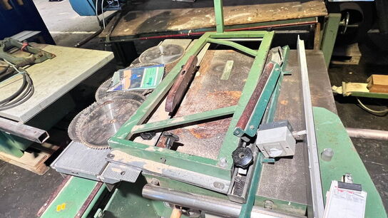 Bordrundsav, Wadkin Bursgreen CP12