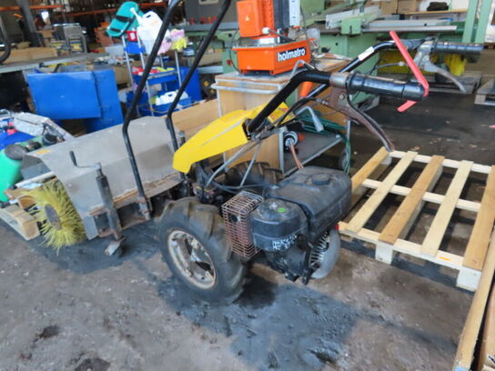 Redskabsbærer med kost, TEXAS PRO-TRAC 700