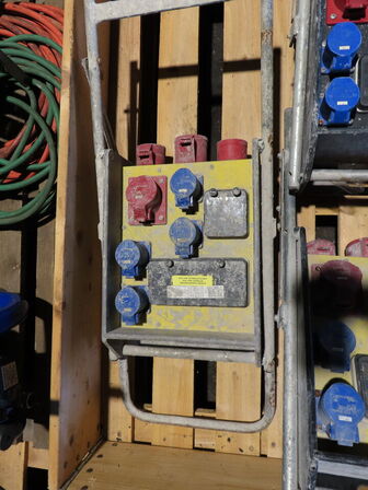 3 stk. byggestrømstavler