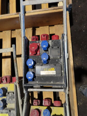 3 stk. byggestrømstavler