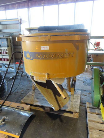 Tvangsblander, MAMMUT TM125, til tre-punkts ophæng