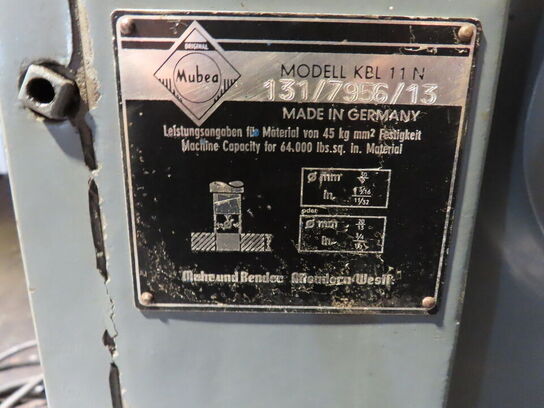 Profilstål-saks og stansemaskine