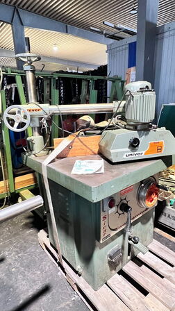 Bordfræser, Sicar SF900 med fremfører, Univer 508 med tilbehør