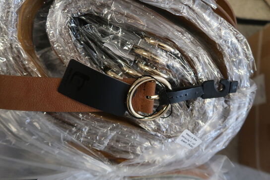 Ca. 200 stk. BitAvant bælter 