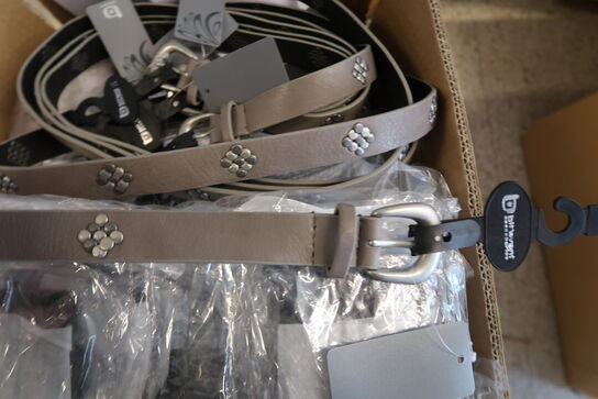 Ca. 200 stk. BitAvant bælter 