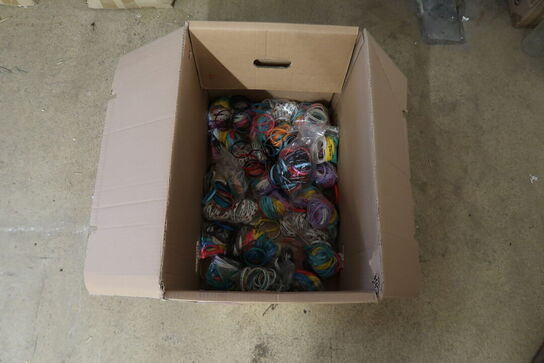 Stort parti gummi armbånd