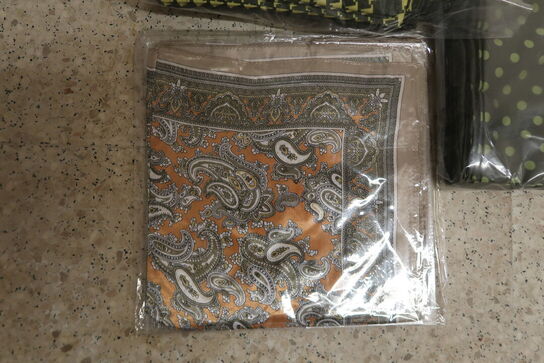 Ca. 100 stk. BitAvant tørklæder 