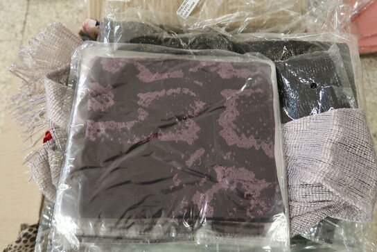 Ca. 100 stk. BitAvant tørklæder 