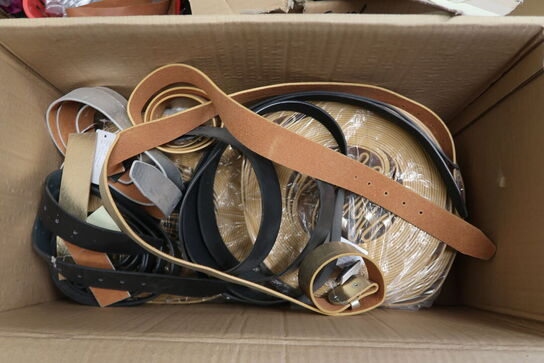 Kæmpe parti BitAvant bælter & tørklæder