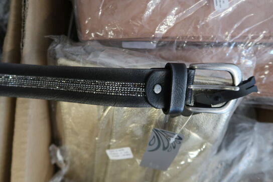 Ca. 200 stk. BitAvant bælter 