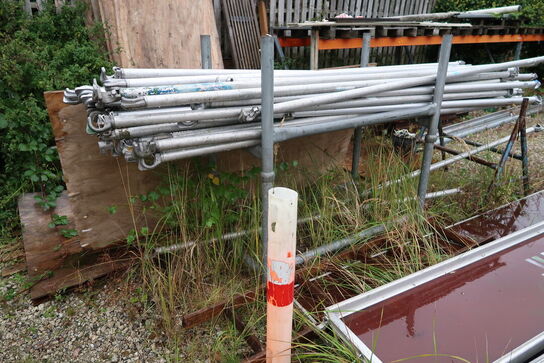 Barrel med stilladsdele JUMBO