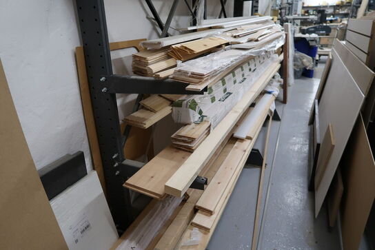 Grenreol samt reol (læs beskrivelse)