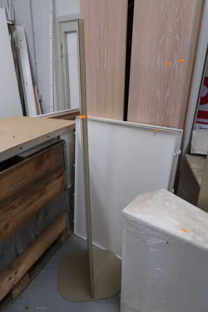 Div. Varelager, karme, reoler m.m.