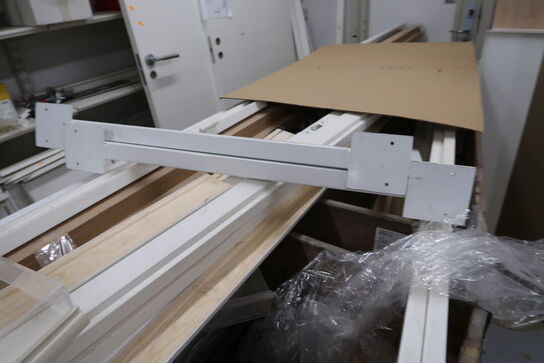 Div. Varelager, karme, reoler m.m.