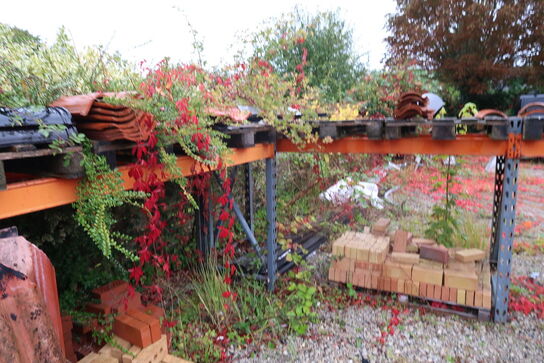 Div. Jernbjælker, tagsten, mursten m.m. 