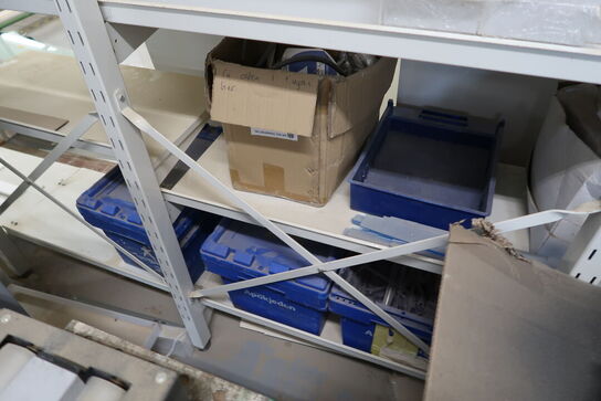 Reolsystem med div. Varelager