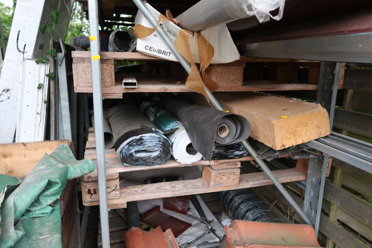 Reol med div. Varelager