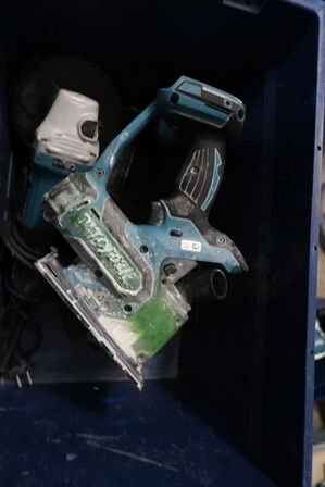 4 stk. akku håndværktøj MAKITA DJR187, DGA506 m.fl.