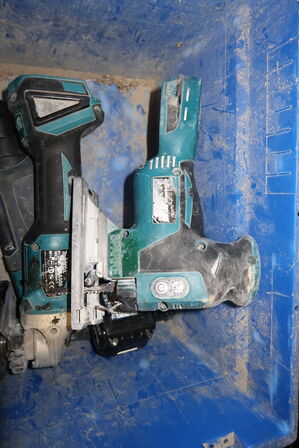 3 stk. akkuhåndværktøj MAKITA DHR202, DGA506 m.fl. med batteri