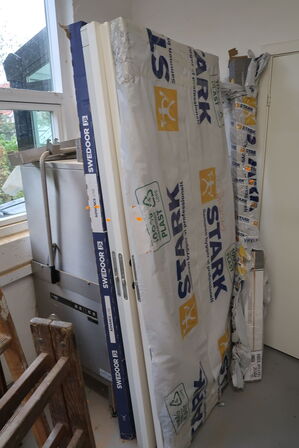 Div. Døre samt karme SWEDOOR