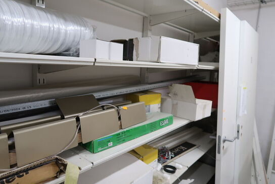 Div. Varelager, værktøj, døre m.m.