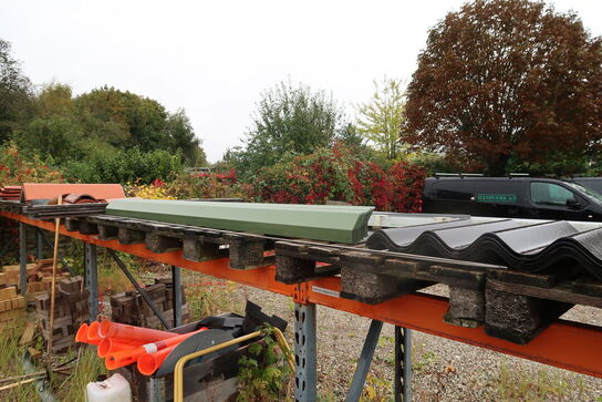 Div. Jernbjælker, tagsten, mursten m.m. 